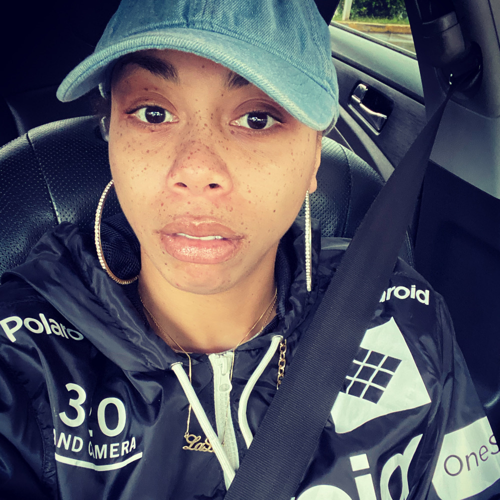 Meet your Posher, Larryssa